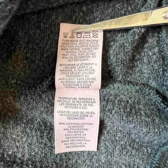 Victoria's Secret Gray with Sequin Graphic Crew Neck Pull Over Sweater- M - Picture 6 of 13